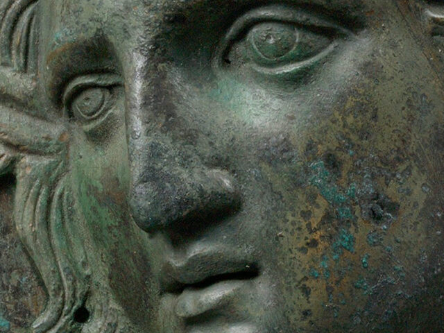 Bronze sculpture restoration article